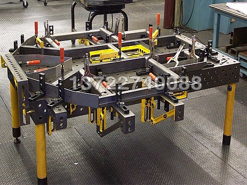 三维柔性焊接夹具